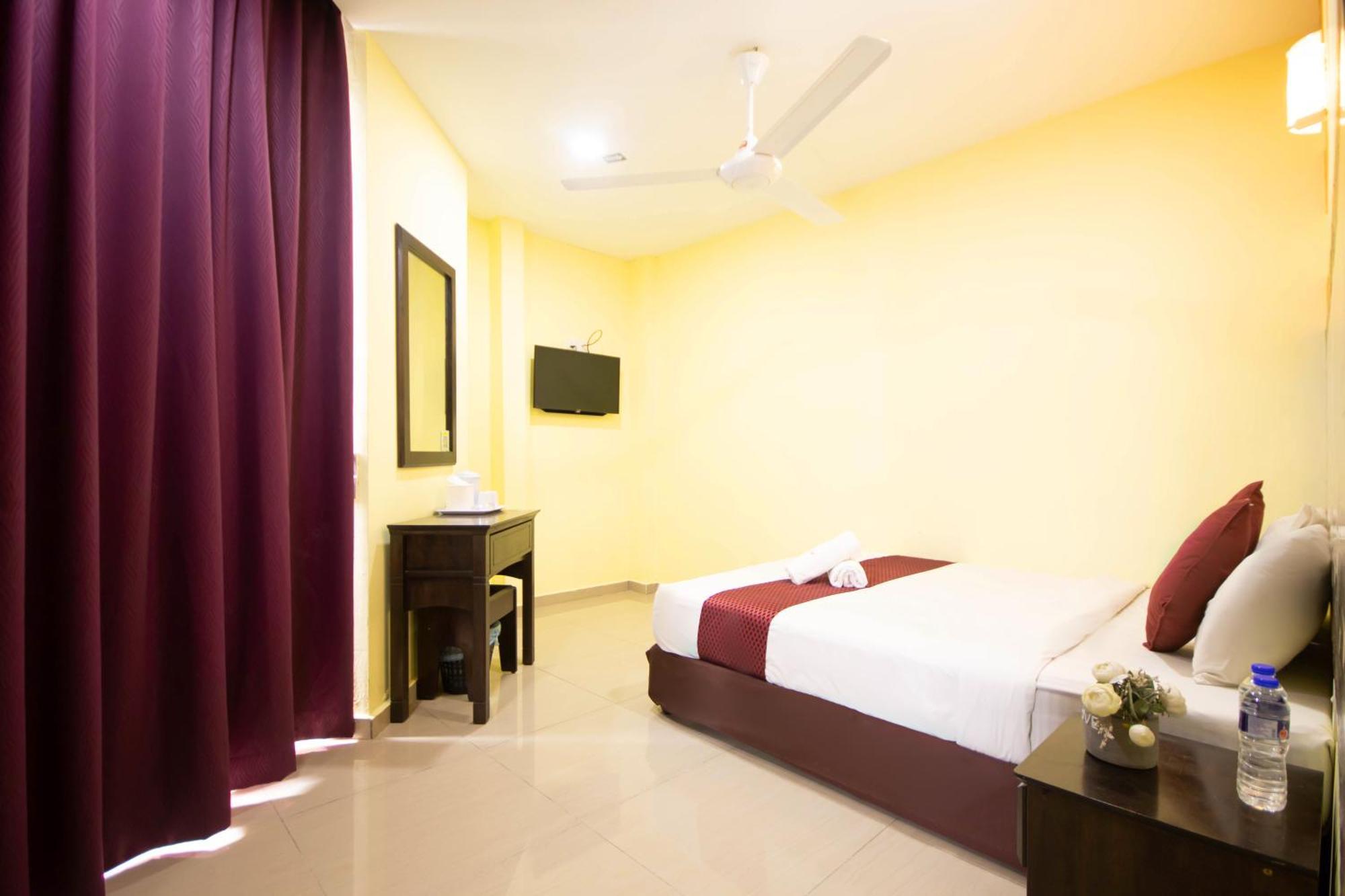 Sun Inns Hotel Meru Raya Chemor Екстер'єр фото